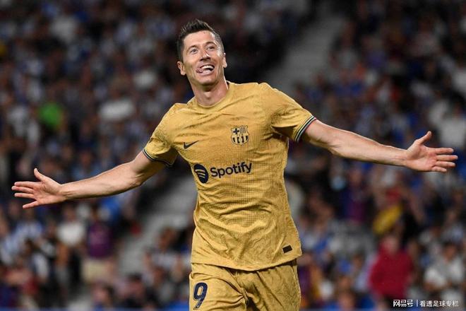 九游-包含莱万多夫斯基焦点对战，哈兰德与90激战澳大利亚队分钟，重返赛场胜负难料！上演精彩一战的词条