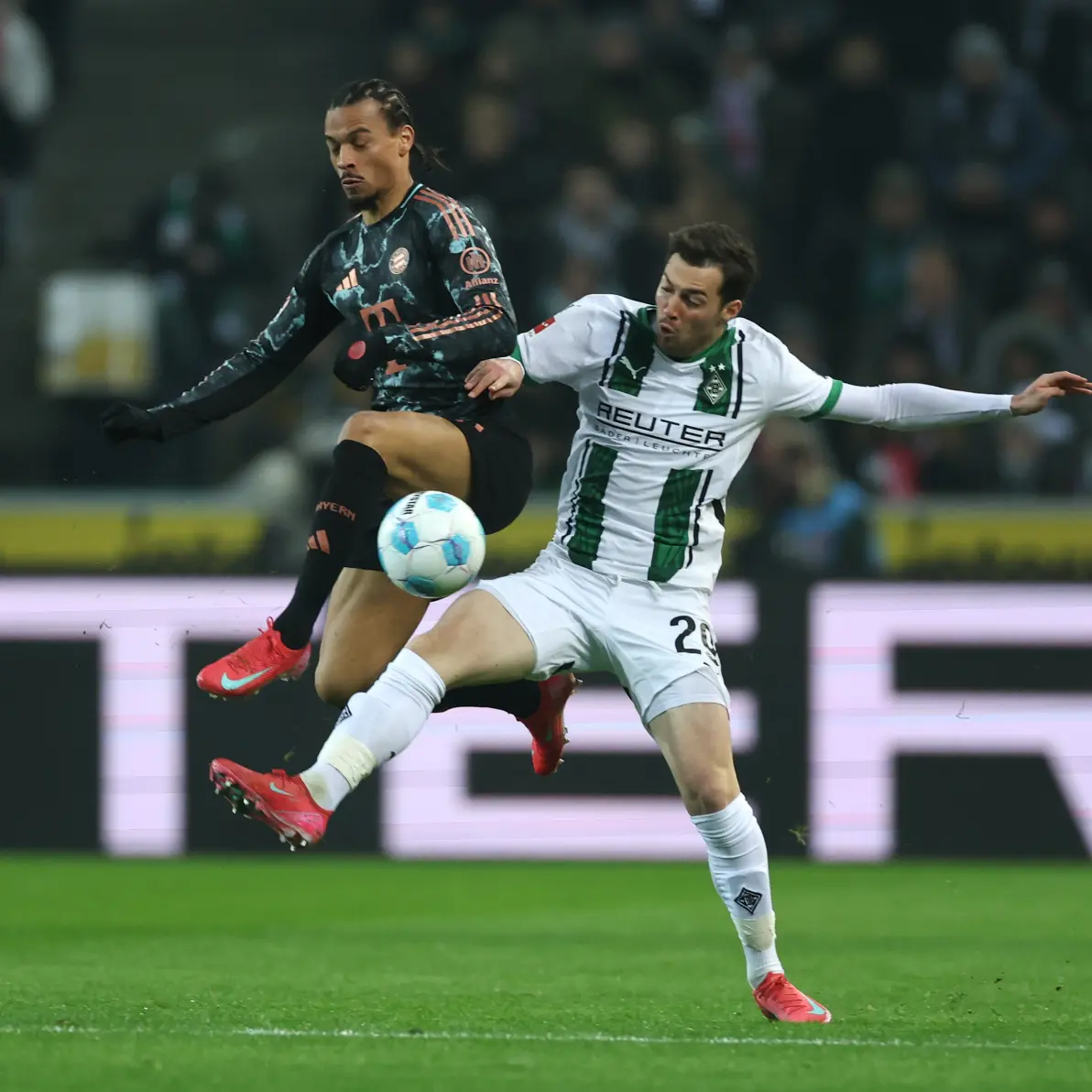 关于关键战门兴格拉德巴赫备战亚冠,主帅复盘细节流出,目标明确,控场能力成焦点的信息 关于关键战门兴格拉德巴赫备战亚冠,主帅复盘细节流出,目标明确,控场能力成焦点的信息