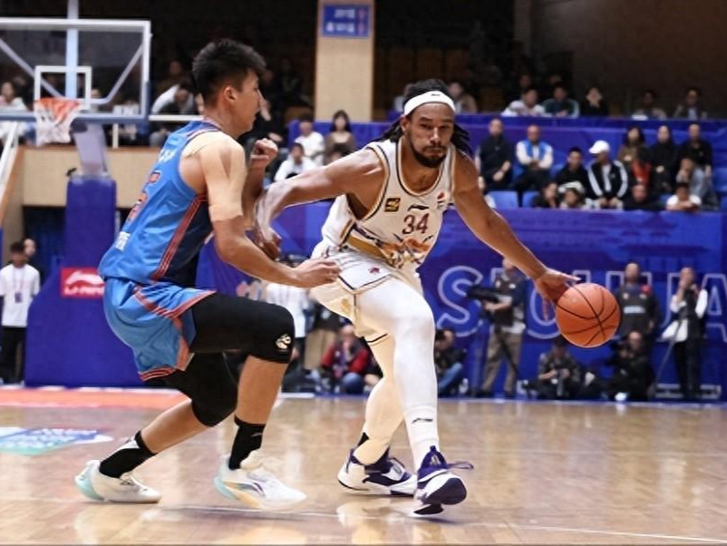 九游-关于加时末段体能课后，里尔防线松动备战CBA季后赛，值得警惕，轮换策略被讨论的信息