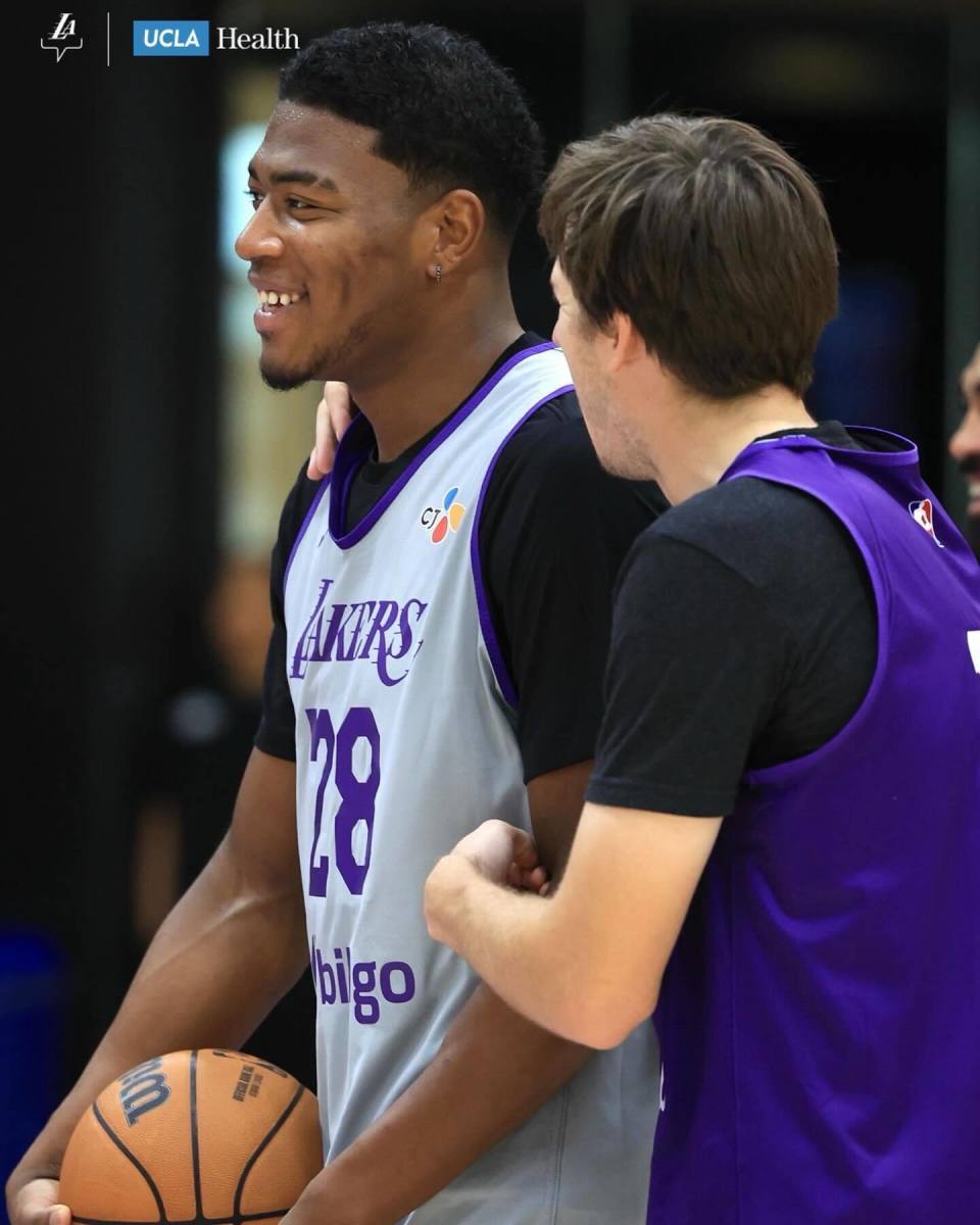 J9-欧联赛程吃紧；丹佛掘金今夜调整名单；更衣室稳定；医务组通报恢复的简单介绍