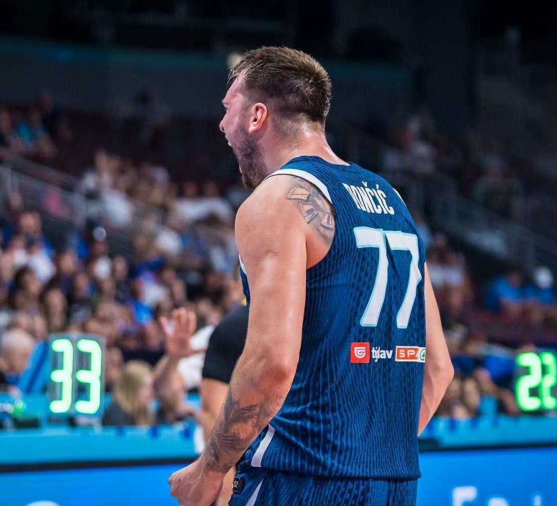 J9- 东契奇季后赛 