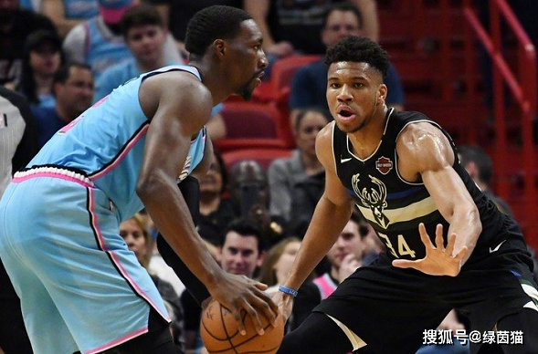 J9- 莱万多夫斯基缺阵 