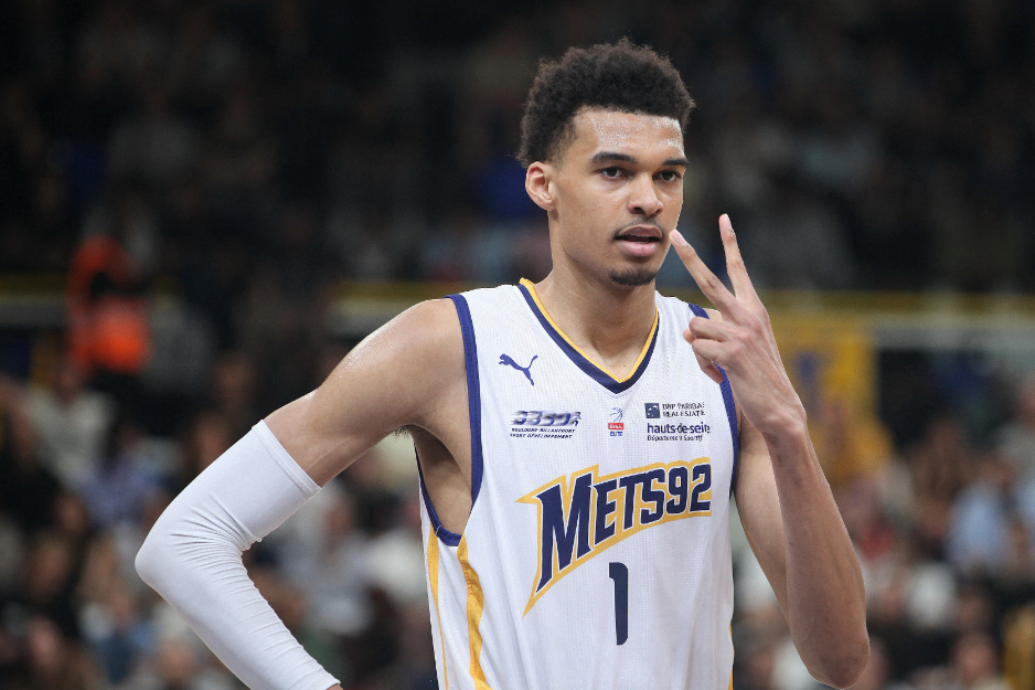 九游会-关于Ning新星惊险取胜表现惊艳，曼联未来可期！的信息