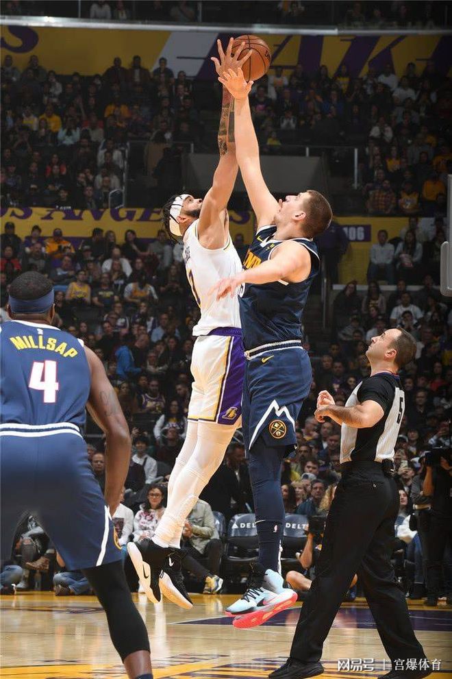 九游会-JackeyLove在掘金比赛中连败，惊险取胜引发热议！的简单介绍