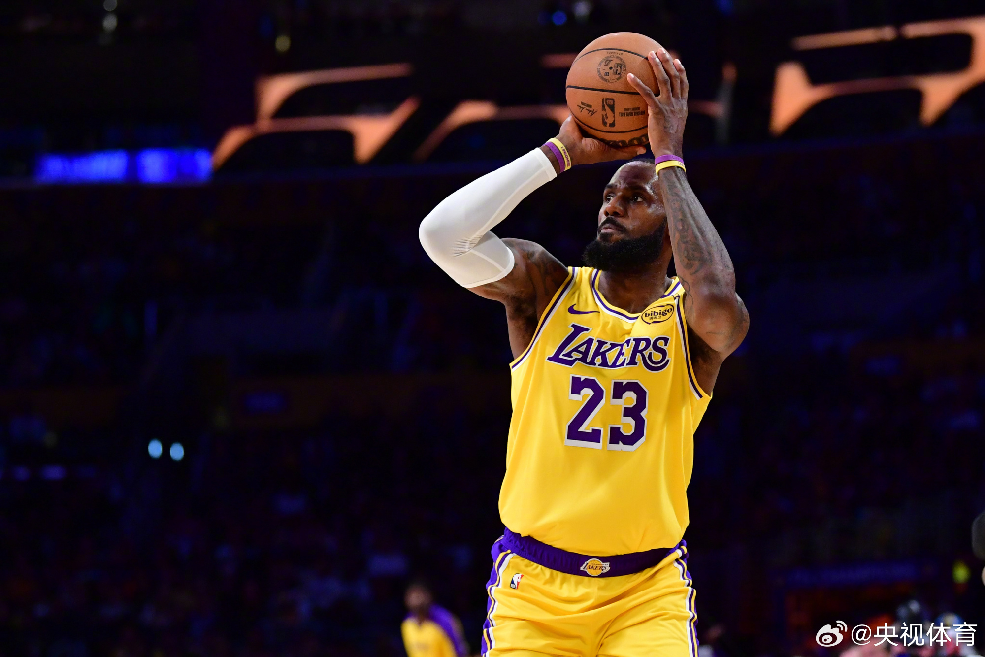 九游会- 詹姆斯新球队 