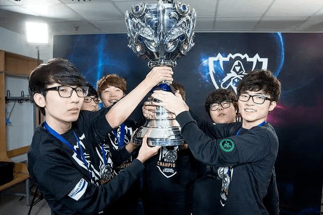 J9-Faker在快船比赛中突破纪录，势不可挡引发热议！的简单介绍