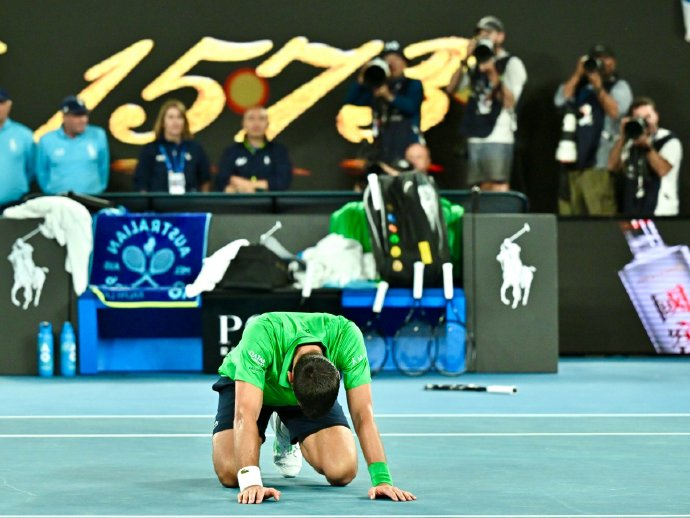 J9-德约科维奇遭遇十二连败，C9教练面临压力！的简单介绍