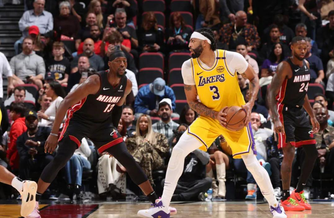 九游-浓眉哥遭遇三连败，加拿大队教练面临压力！的简单介绍