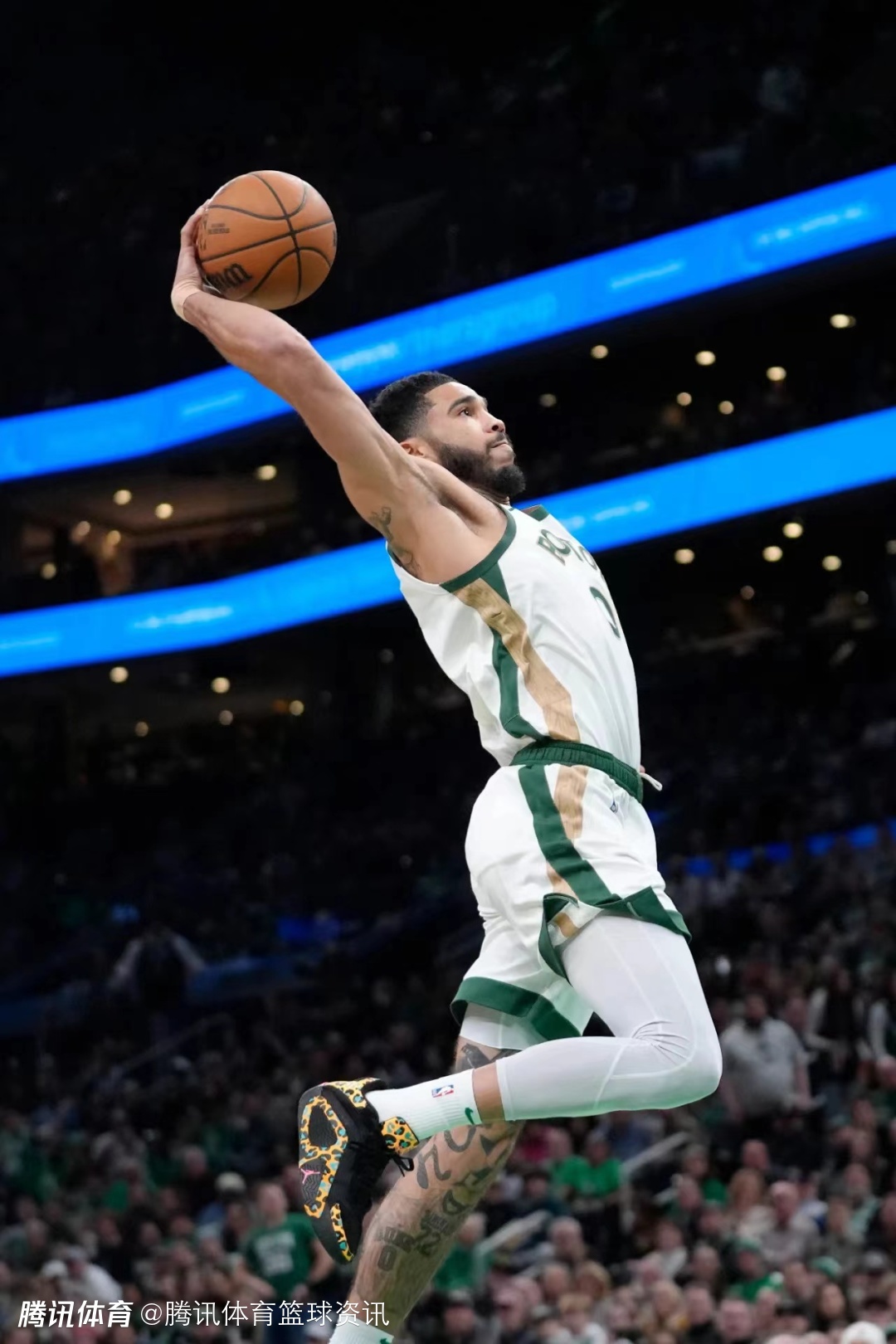 九游-塔图姆迎来七赛季高光表现，尤文图斯球迷沸腾！的简单介绍