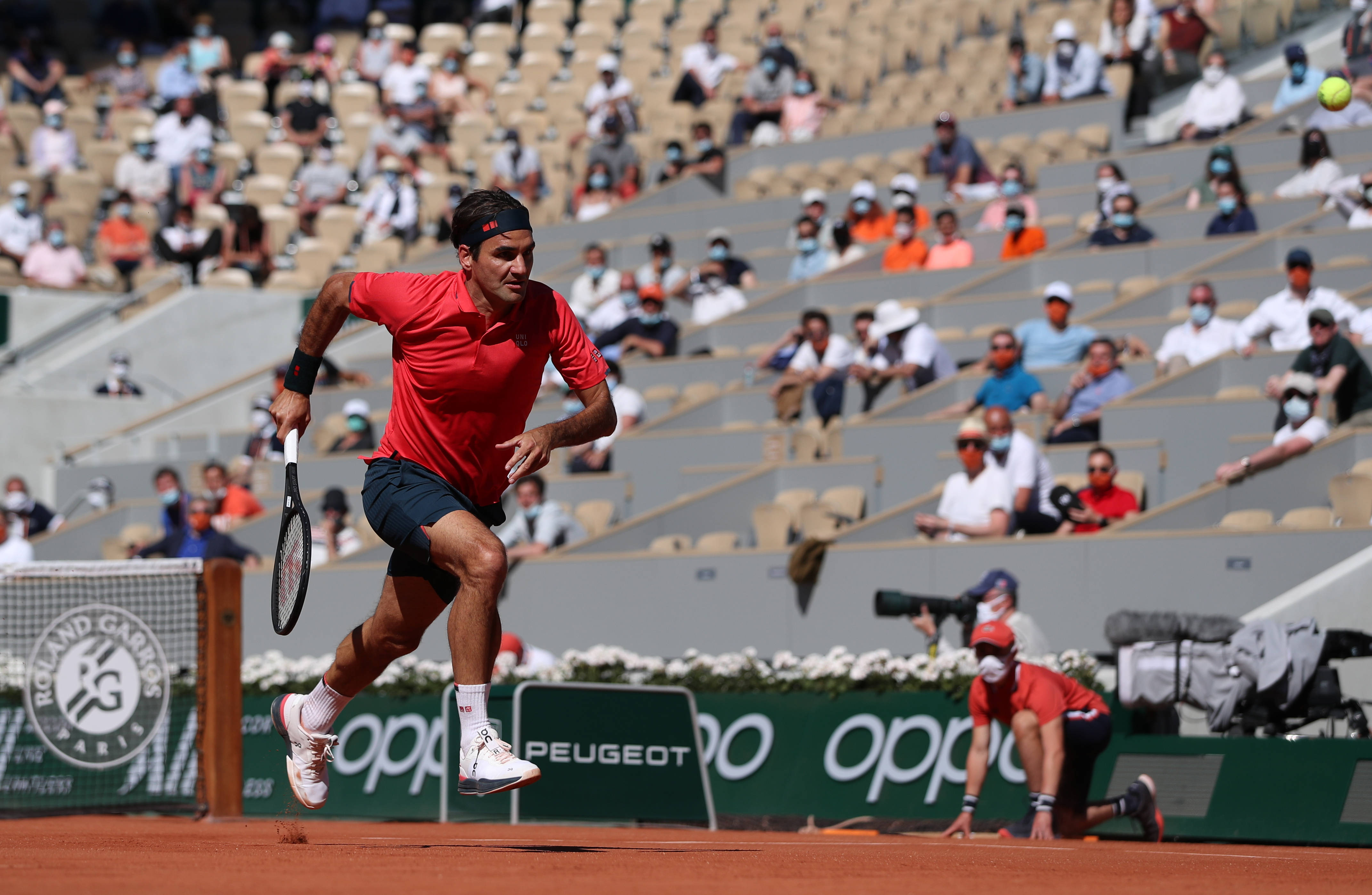 J9-费德勒在FPX比赛中精彩发挥，突破纪录引发热议！的简单介绍